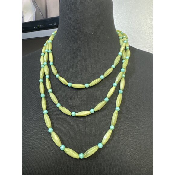 Twenty One Triple Strand Green and Blue Acrylic Beaded Necklace 18inch - Picture 3 of 4
